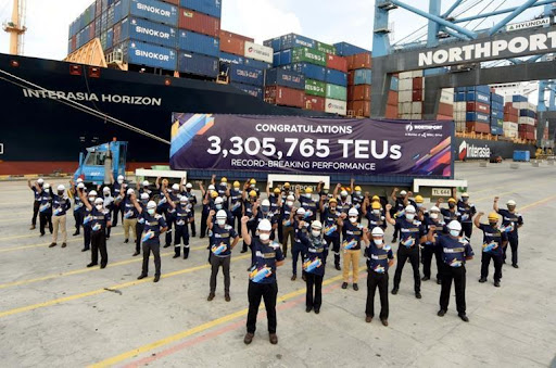 senior management and operations staff of Northport during the record-breaking celebration event held at Northport on 30 December 2021
